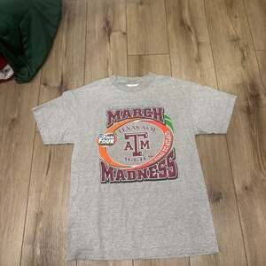 Texas A&M Aggies 2007 Final Four Graphic Print T-shirt Gray College Size M
